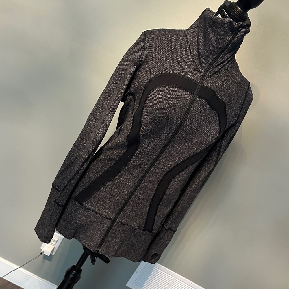 Lululemon Stride Gray and Black Zip-Up Jacket